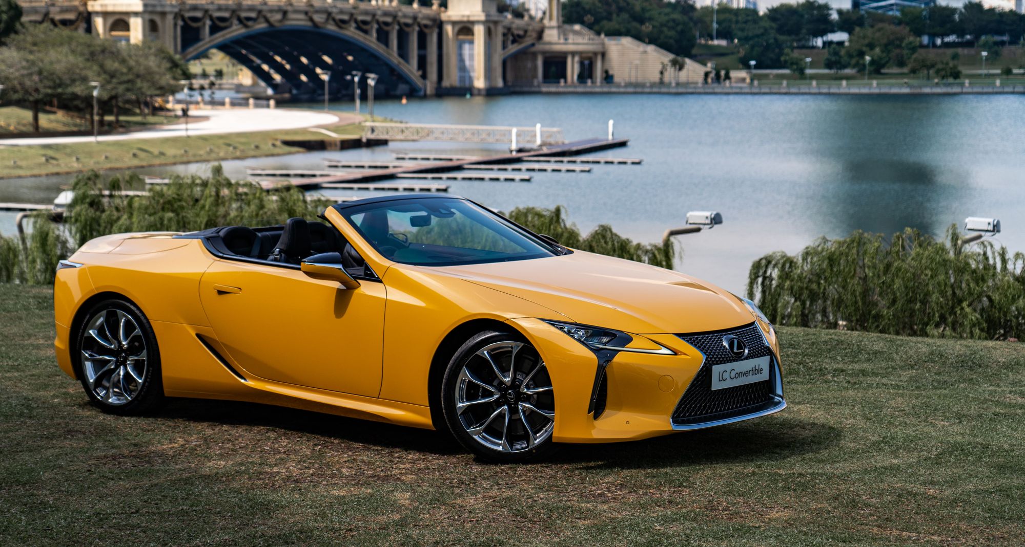 The LC 500 Convertible cuts a striking silhouette, befitting its status as one of the world’s most beautiful open-top cars