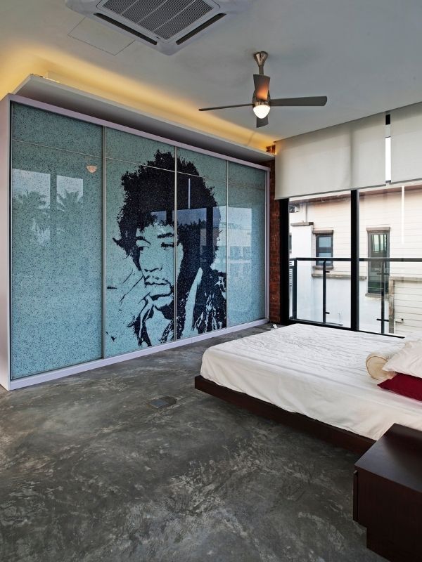 Specially printed doors for the built-in wardrobe in the children's rooms