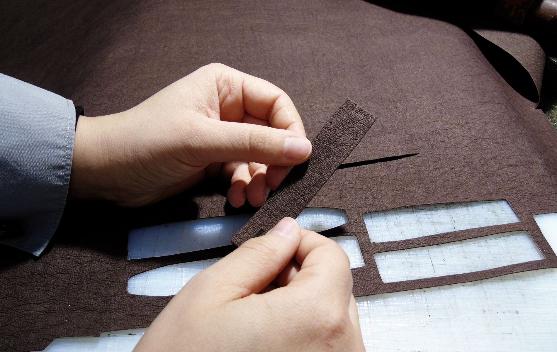 The paper-based watch strap is padded with recycled microfibre (Photo: IWC Schaffhausen)