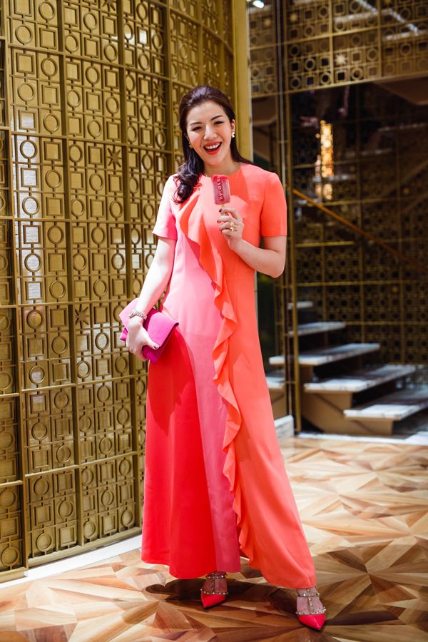 The ever-fashionable Toh Su Quinn doesn't miss the chance to dress up (Photo: All Is Amazing)