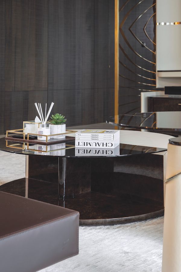 A detail of the curved screen can be seen from the second seating area