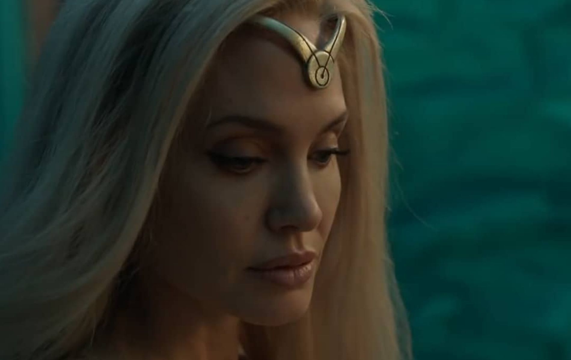 安潔莉娜·裘莉 飾演席娜(照片:Screengrab YouTube/Marvel Entertainment)