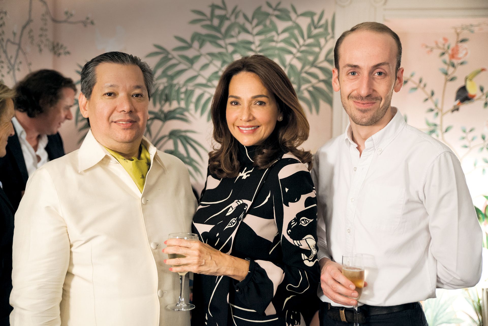 Jonathan Matti, Maricris Zobel, Harald Donoghue
