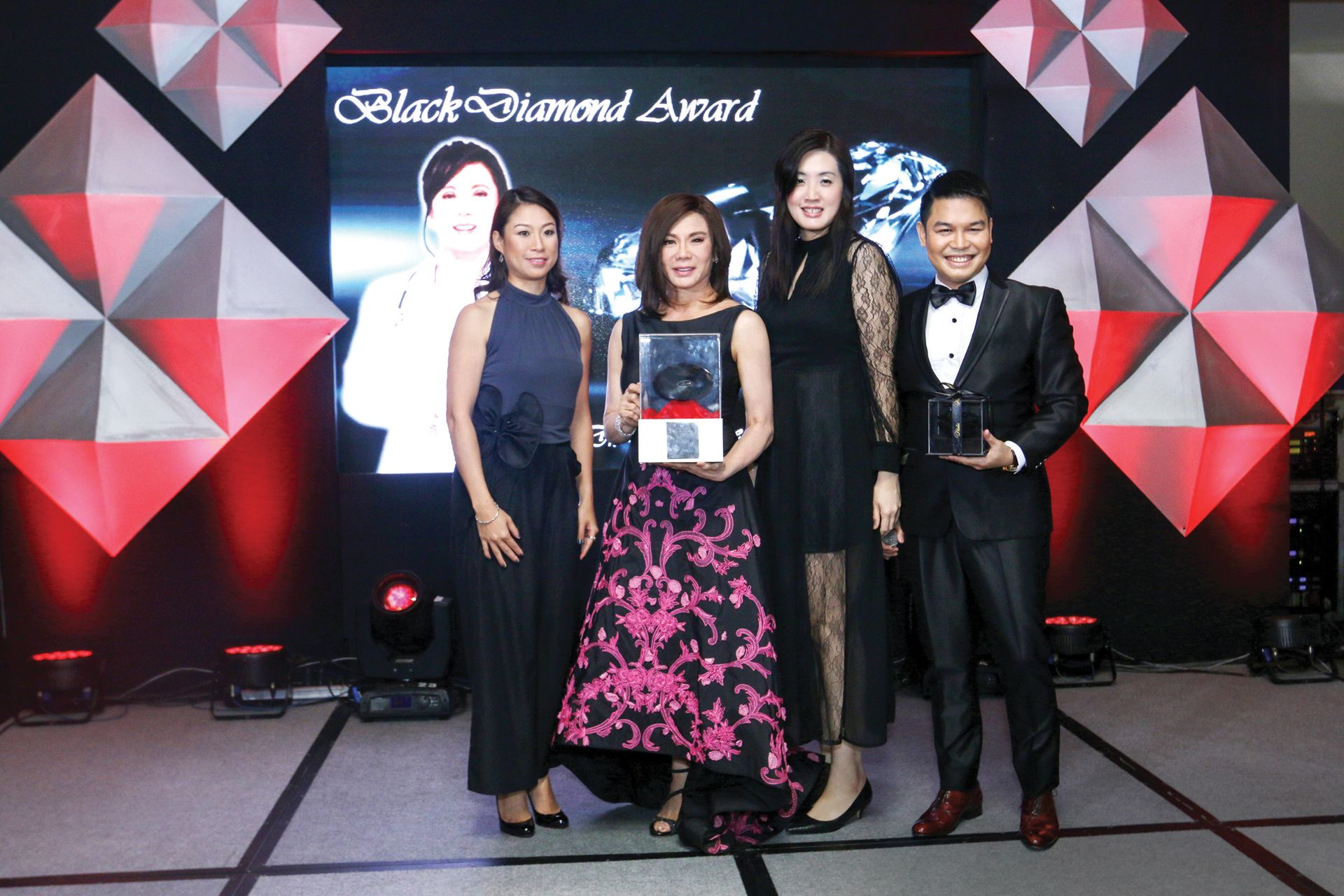Corrine Leung, Vicki Belo, Amy Chan, Christopher Cachuela