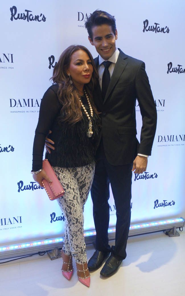 Tina Cuevas, Wesley Perreira