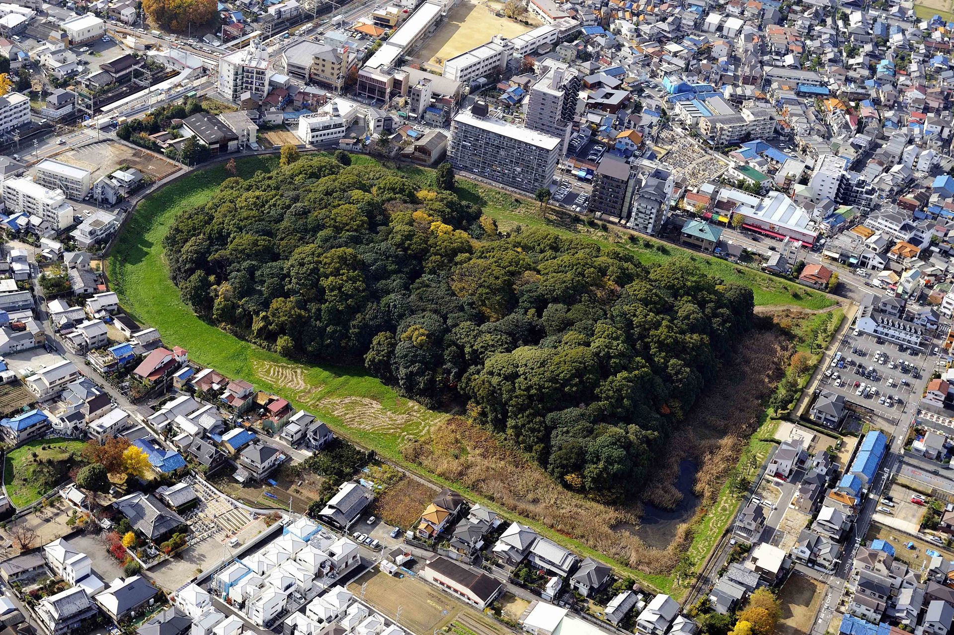 Ingyo-tenno-ryo Kofun, one of the Mounded Tombs of Ancient Japan (Image: Sakai City Government)