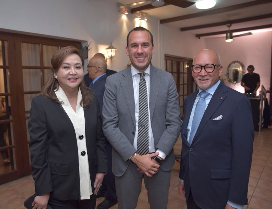 Robert Coyiuto Jr receives Order of the Star from the Italian