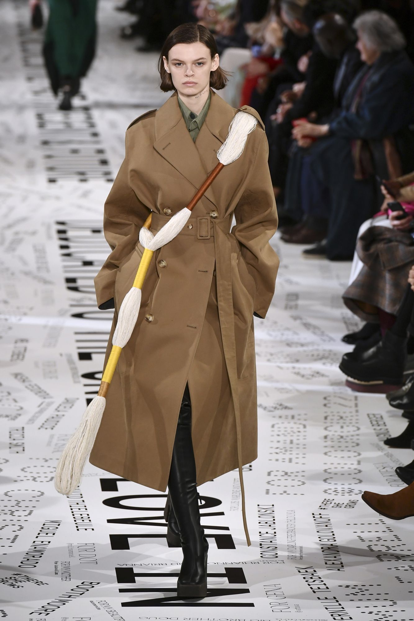 A model presents a creation by Stella McCartney during the Fall-Winter 2019/2020 Ready-to-Wear collection fashion show in Paris, on March 4, 2019. (Photo by Philippe LOPEZ / AFP)