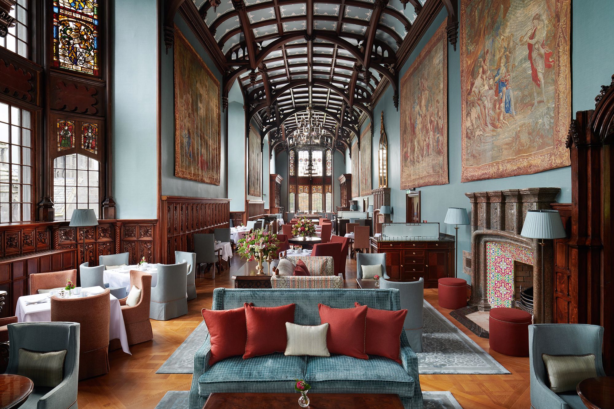 Breakfast and tea time take on new meaning at The Gallery, which was inspired by Versailles’ Hall of Mirrors