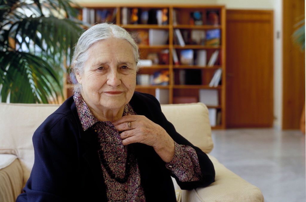 British author Doris Lessing, Torino, 10th May 2003. (Photo by Leonardo Cendamo/Getty Images)