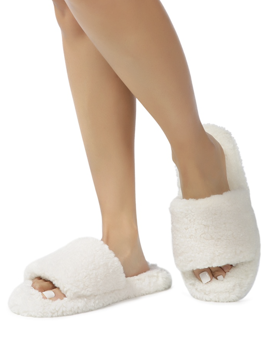London Rag Fur Indoor flats in white. | Photo: Zalora