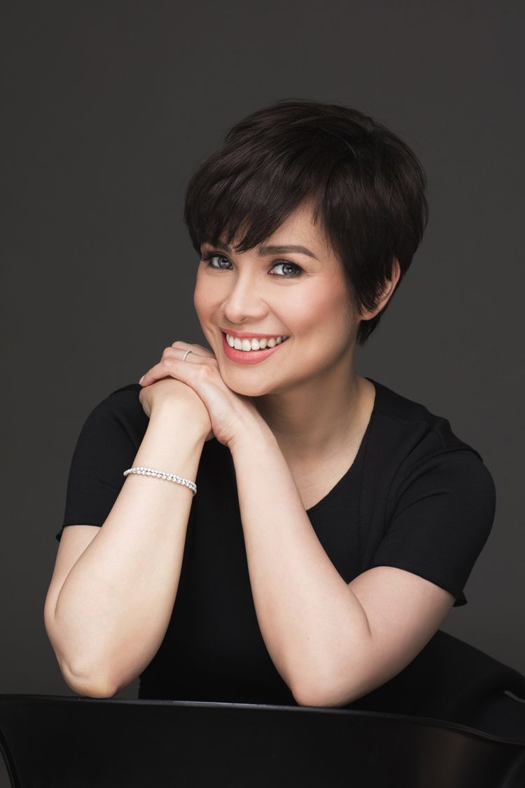Photos courtesy of Lea Salonga's official website.