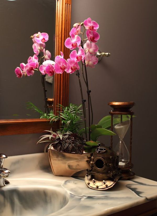 Orchid in comfort room (Photo: Homedit)