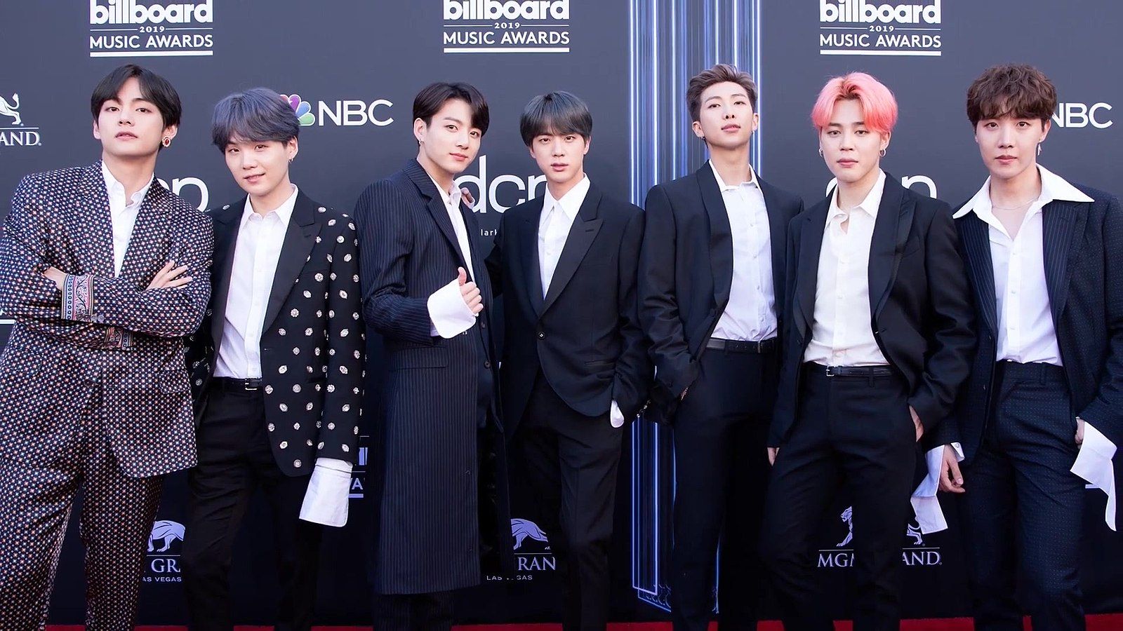 BTS on the Billboard Music Awards red carpet, 1 May 2019. | Photo from Wikimedia Commons; Dispatch