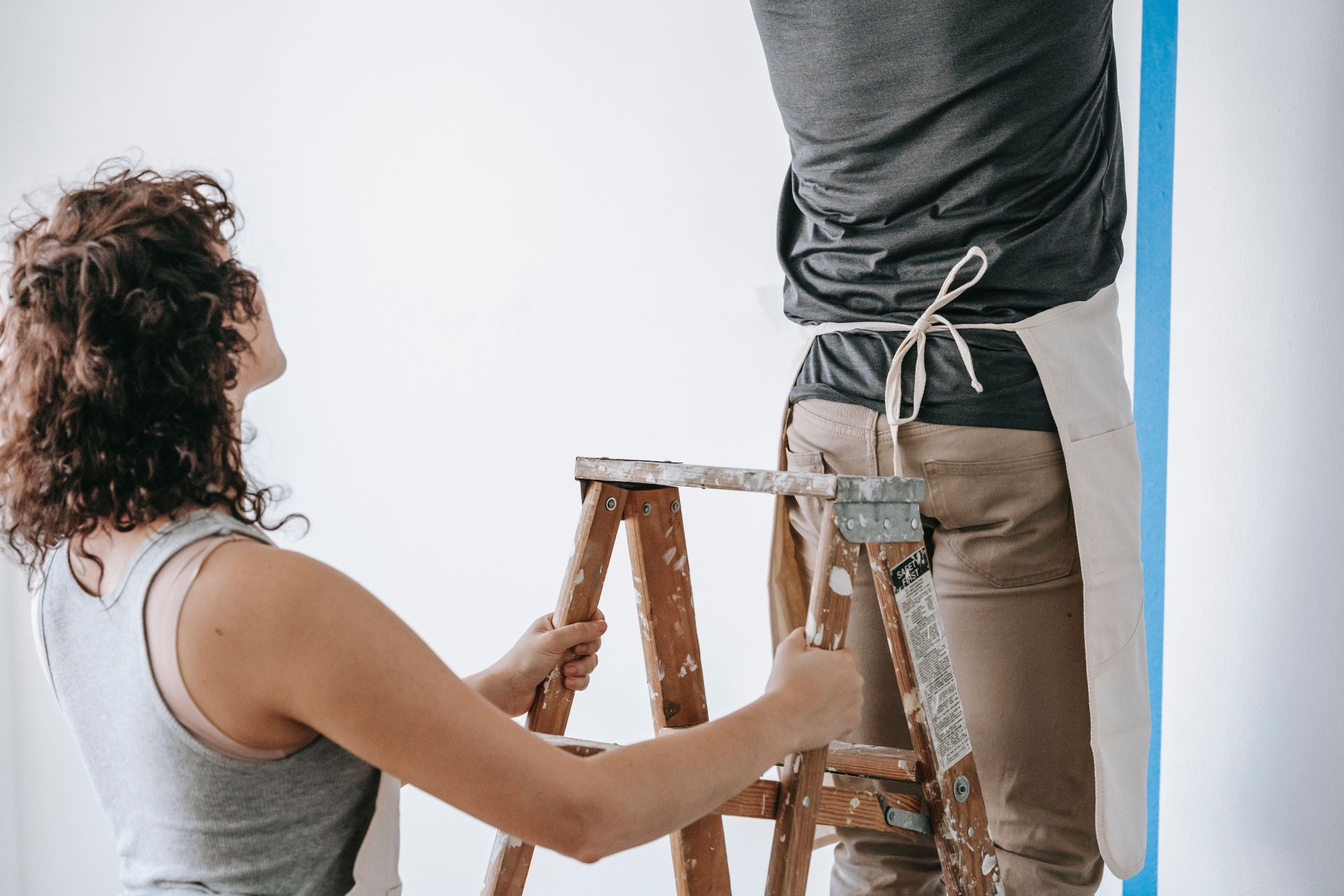 Performing acts of service to your boyfriend or spouse. | Photo by Blue Bird from Pexels