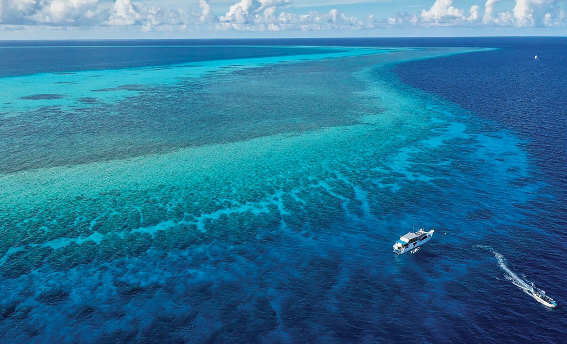 Diving boat at the blue water lagoon