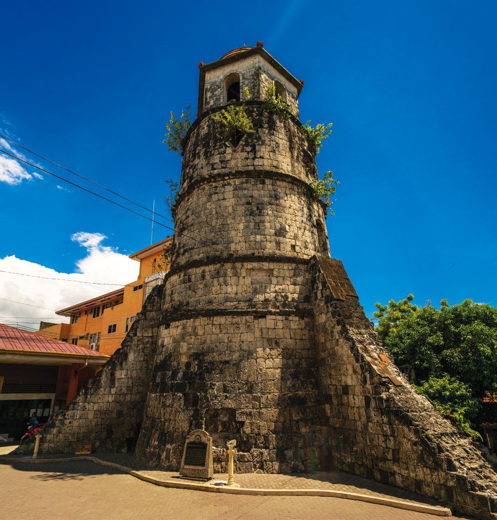 One of Dumaguete’s landmarks is this belfry built in the early 1800s as a watchtower to warn residents of pirate attacks