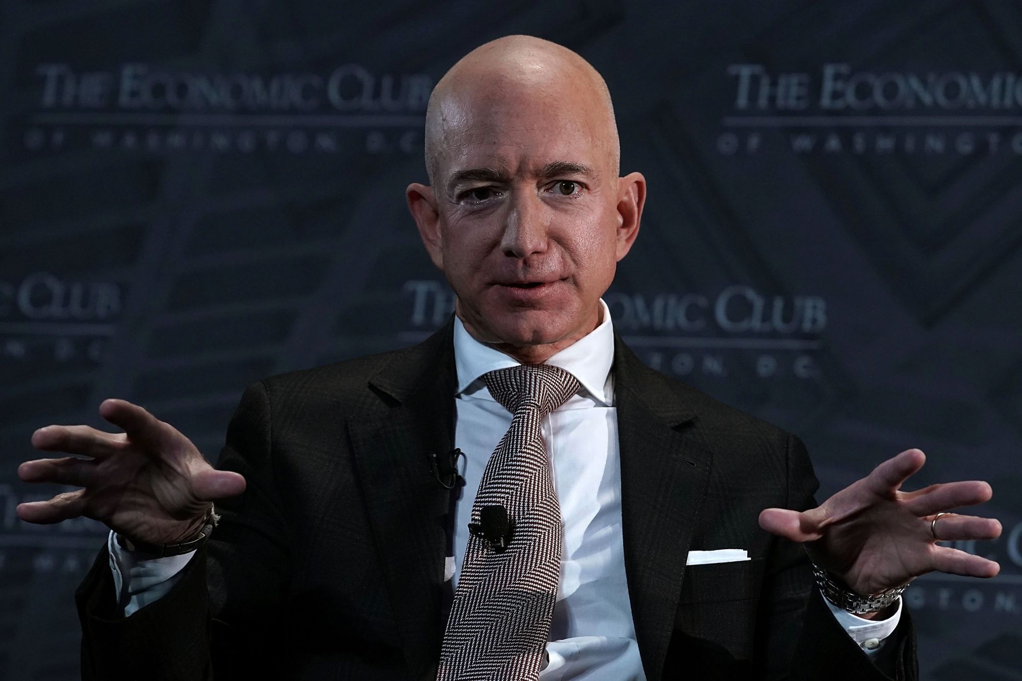 WASHINGTON, DC - SEPTEMBER 13: CEO and founder of Amazon Jeff Bezos participates in a discussion during a Milestone Celebration dinner September 13, 2018 in Washington, DC. Economic Club of Washington celebrated its 32nd anniversary at the event. (Photo by Alex Wong/Getty Images)