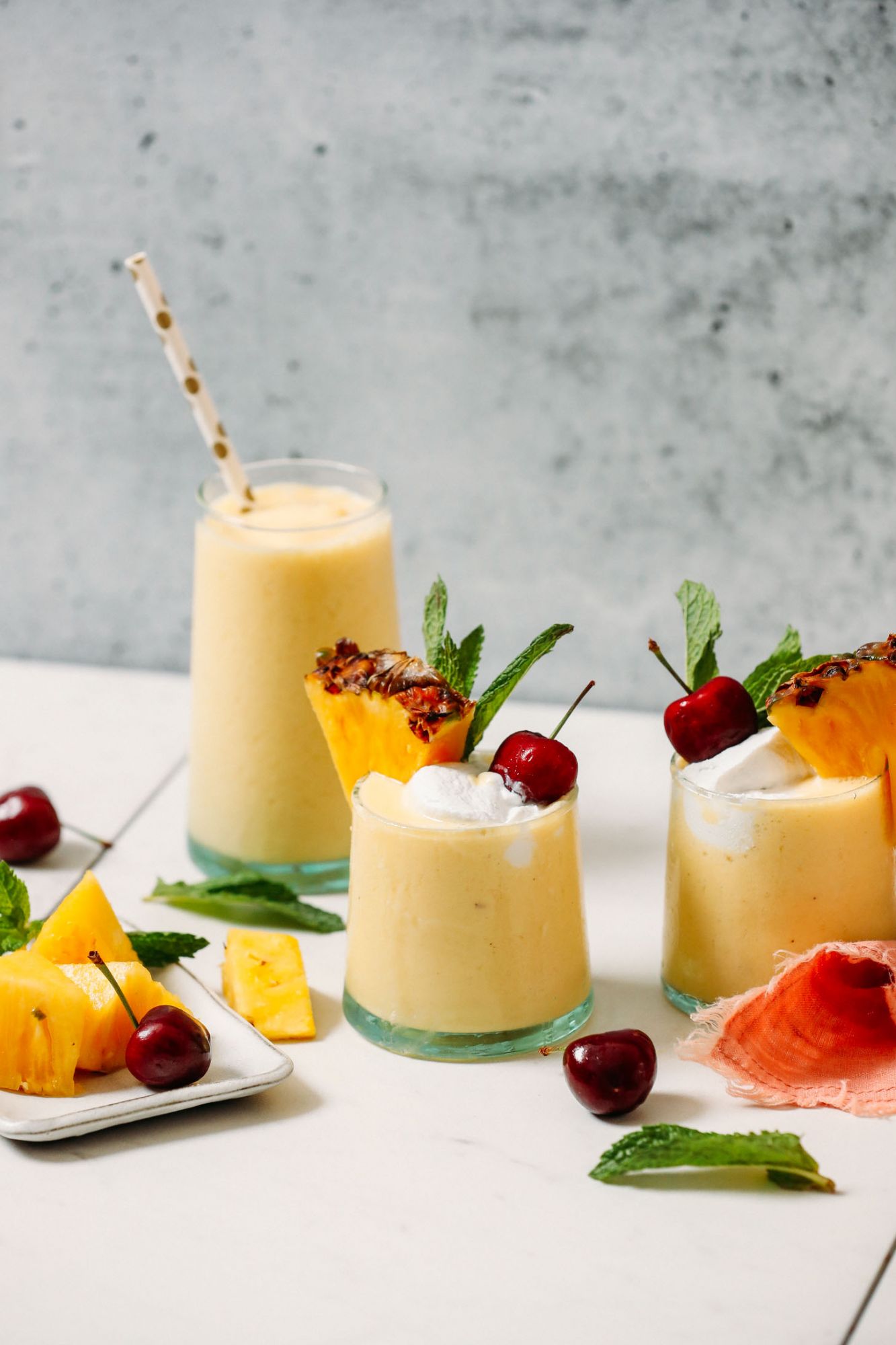 Reminisce the nightlife and enjoy a refreshing drink with this piña colada smoothie.