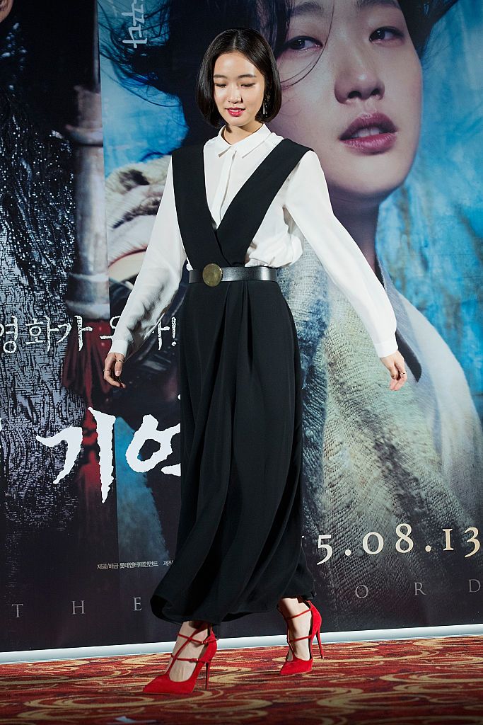 SEOUL, SOUTH KOREA - JULY 24: South Korean actress Kim Go-Eun attends the press conference for "Memories Of The Sword" at the Lotte Cinema on July 24, 2015 in Seoul, South Korea. The film will open on August 13, in South Korea. (Photo by Han Myung-Gu/WireImage)