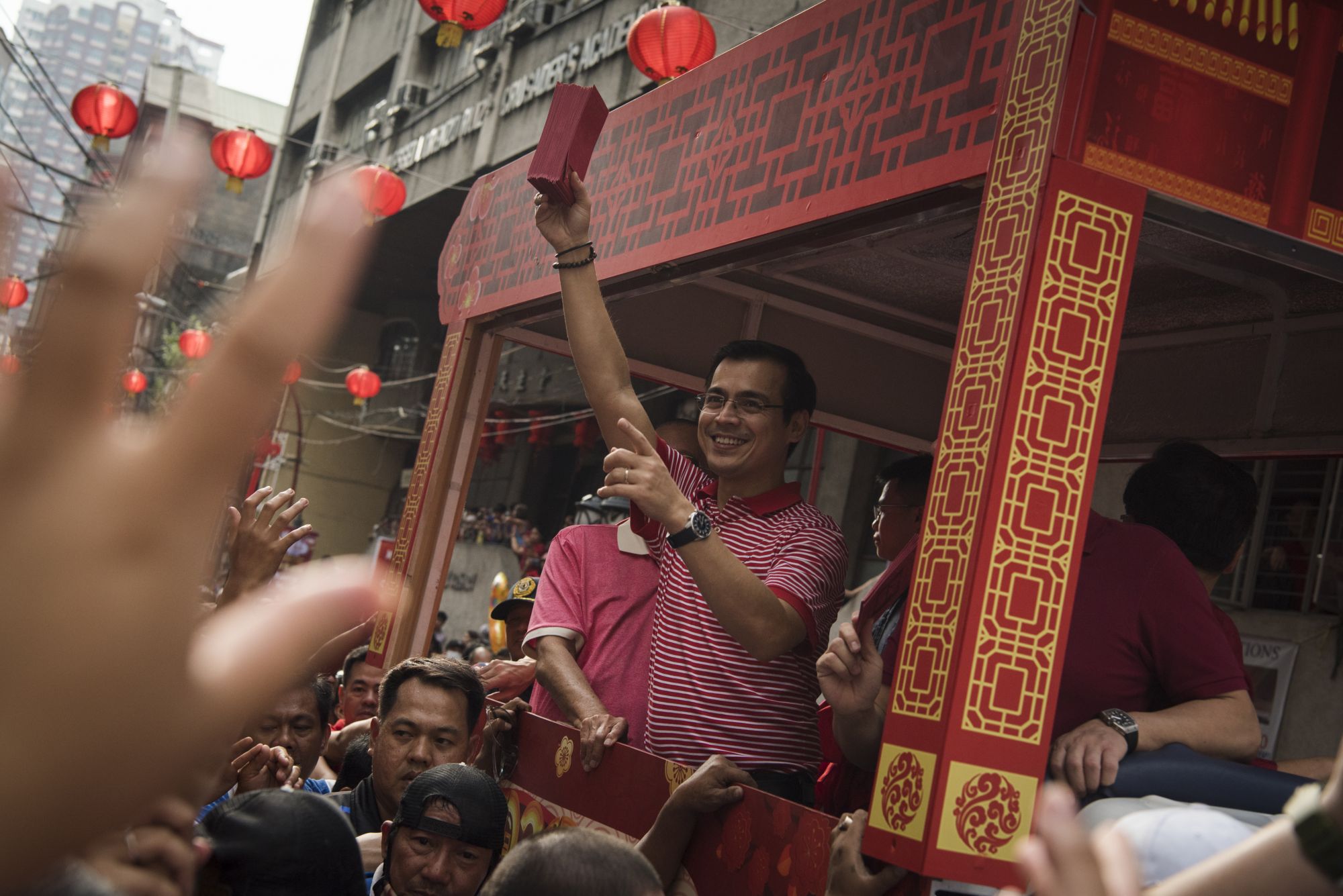 MANILA, PHILIPPINES - 2020/01/25: Manila's Mayor Isko Moreno gestures to the crowd during the celebration.Thousands of Filipinos celebrate the Lunar New Year in Manilas Chinatown district on January 25, despite the threat of a deadly coronavirus which emerged in Wuhan, China last month. Manilas chinatown is regarded as the oldest in the world, having been established in 1594. (Photo by Oliver Haynes/SOPA Images/LightRocket ┃Photo: Getty Images