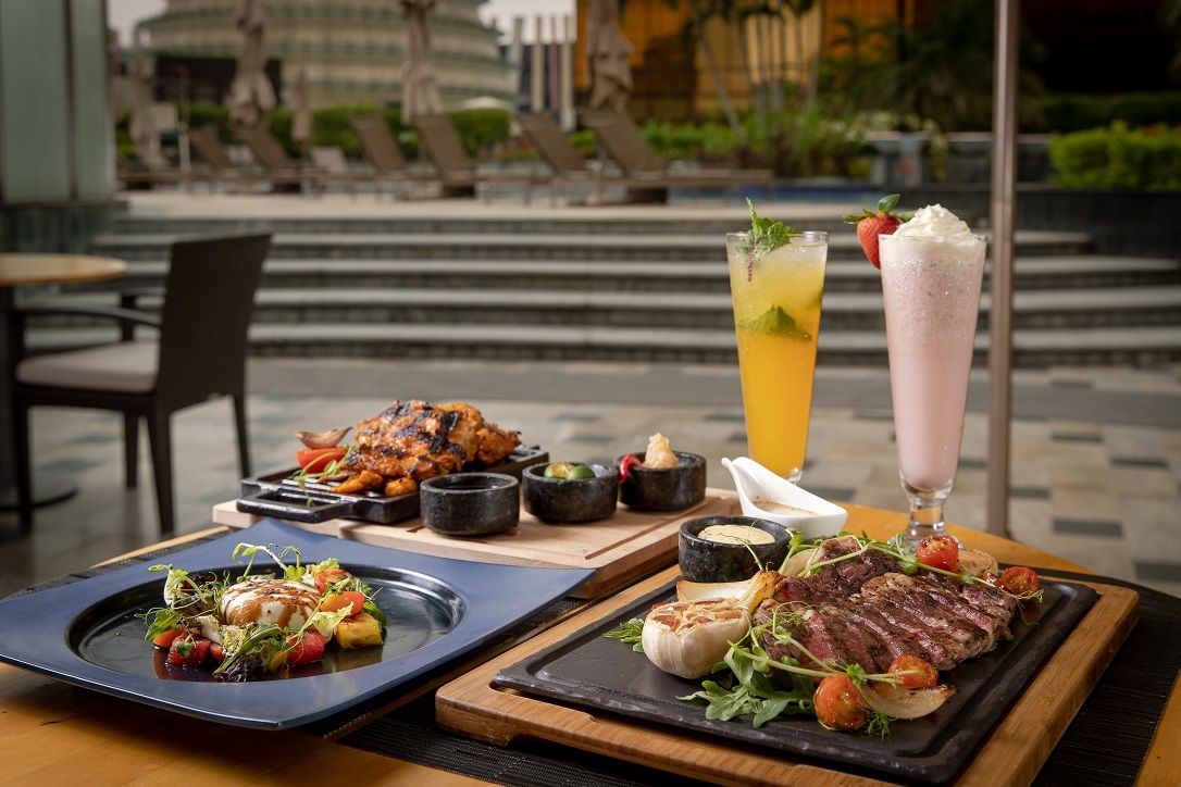 Mouth-watering dishes and refreshing drinks for al fresco dining at Breezes