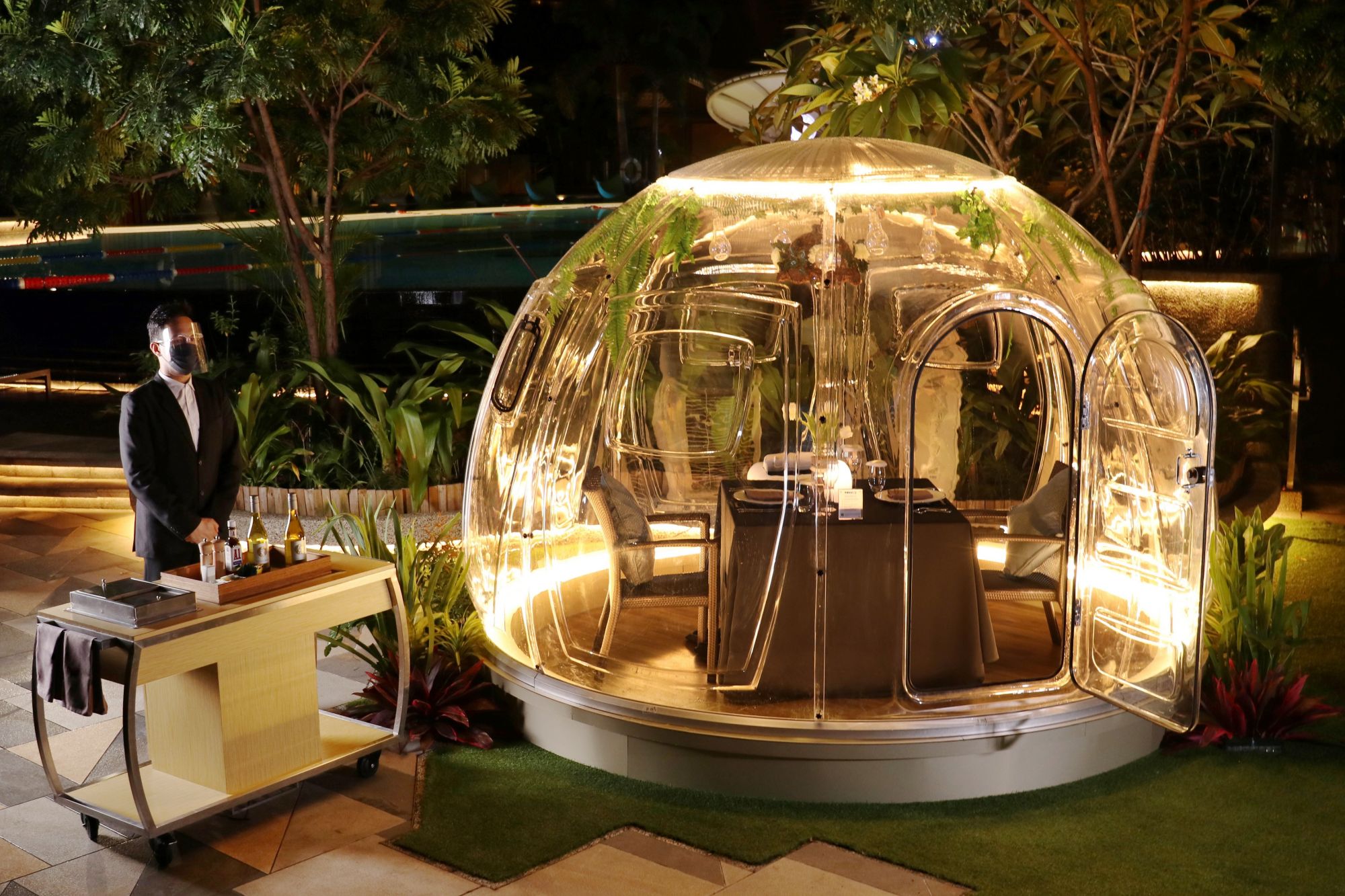 Each vubble pod is attended to by a personal vubble butler