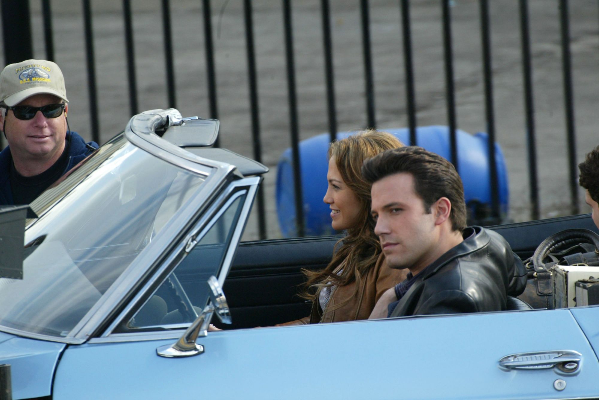 LOS ANGELES, JANUARY 9: Actress Jennifer Lopez and actor/fiancee Ben Affleck film a scene on the set of the upcoming film 'Gigli' on January 9, 2003 in Los Angeles, California. (Photo by Mel Bouzad/Getty Images)