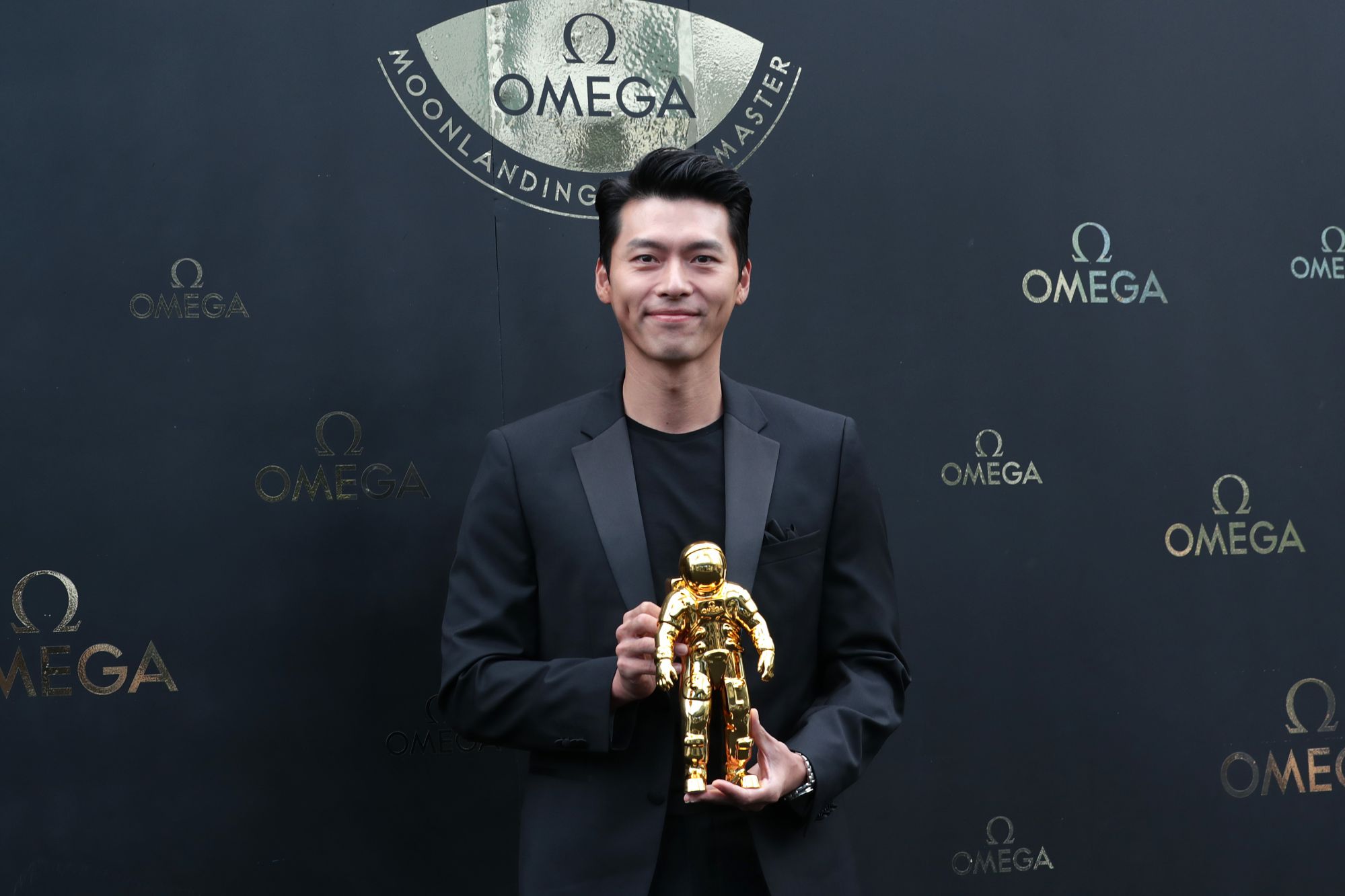 SEOUL, SOUTH KOREA - SEPTEMBER 09: South Korean actor Hyun Bin attends the photocall for OMEGA Speedmaster Apollo 11 - 50th Anniversary Moon Landing on September 09, 2019 in Seoul, South Korea. (Photo by Han Myung-Gu/WireImage)