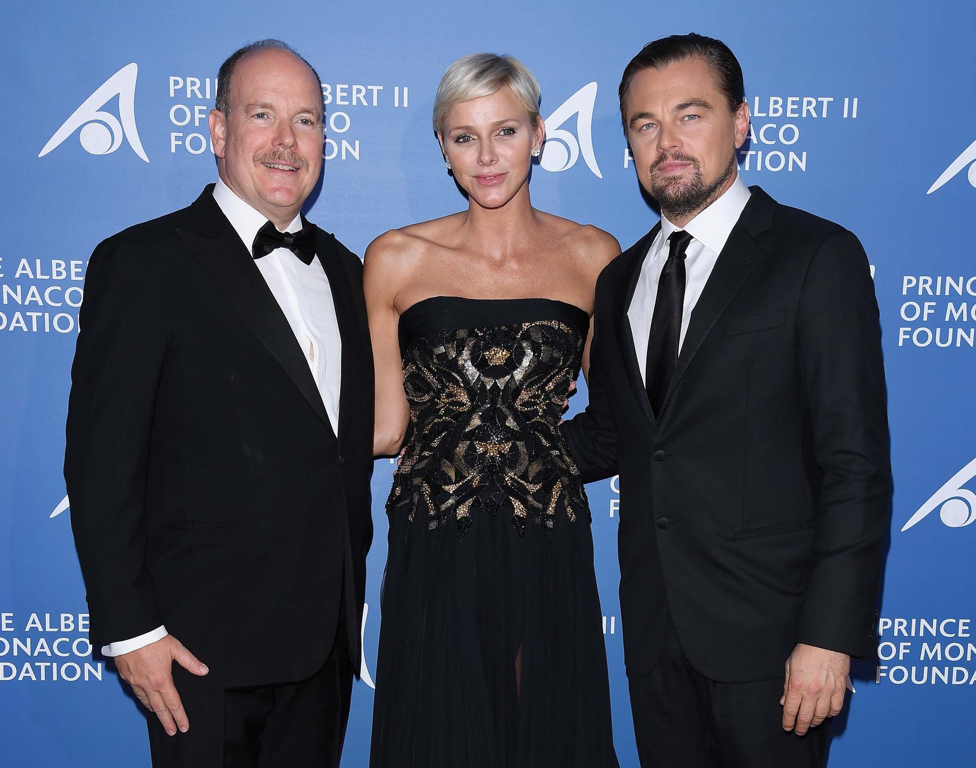 The prince fights for the cause, together with Charlene, Princess of Monaco, and actor Leonardo DiCaprio at the Monte Carlo Gala (photo by Getty Images)