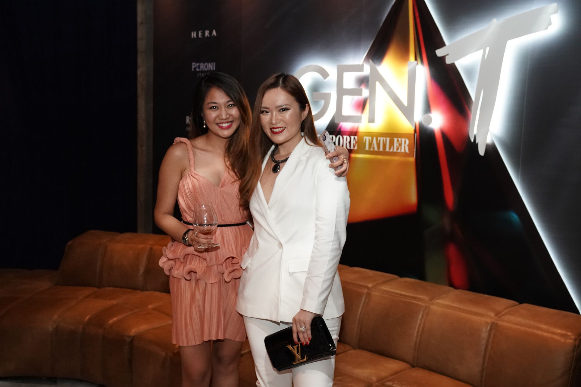 Anna Vanessa Haotanto, Sabrina Ho