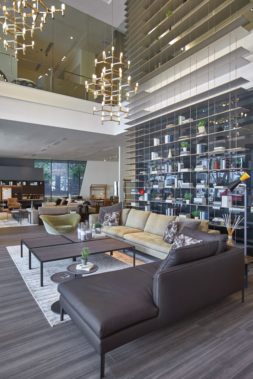 Molteni&C at the P5 showroom in Singapore