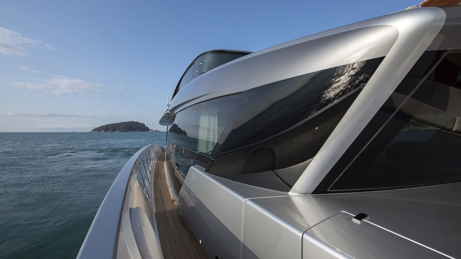 Sanlorenzo SX88 yacht designed by Piero Lissoni