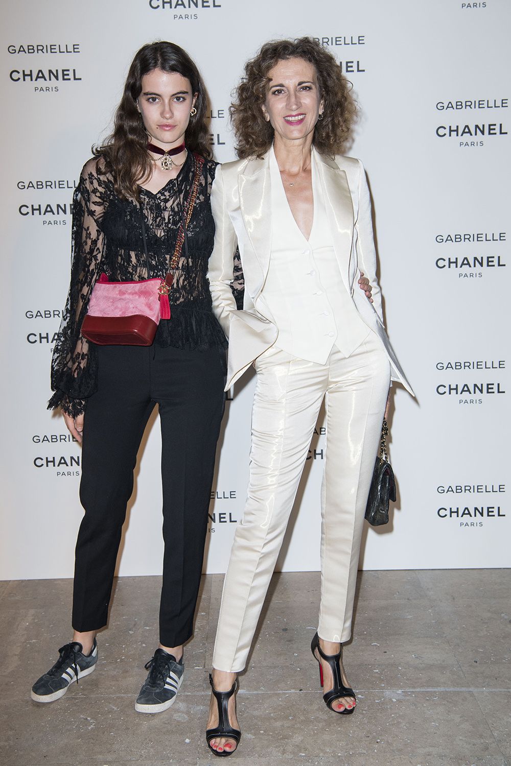Luz Sanchez, Violeta Sanchez