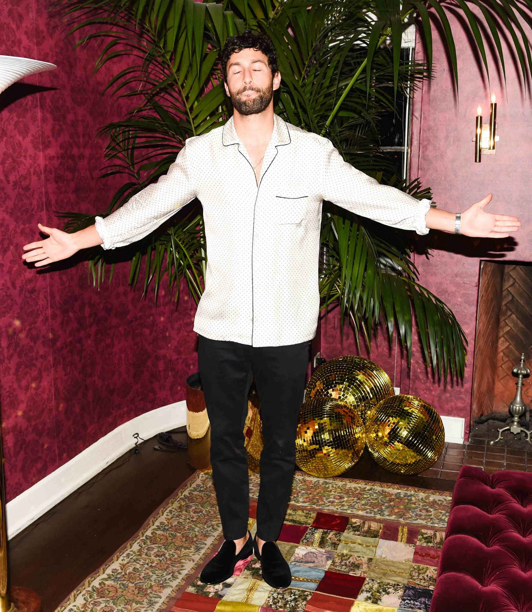 Noah Mills