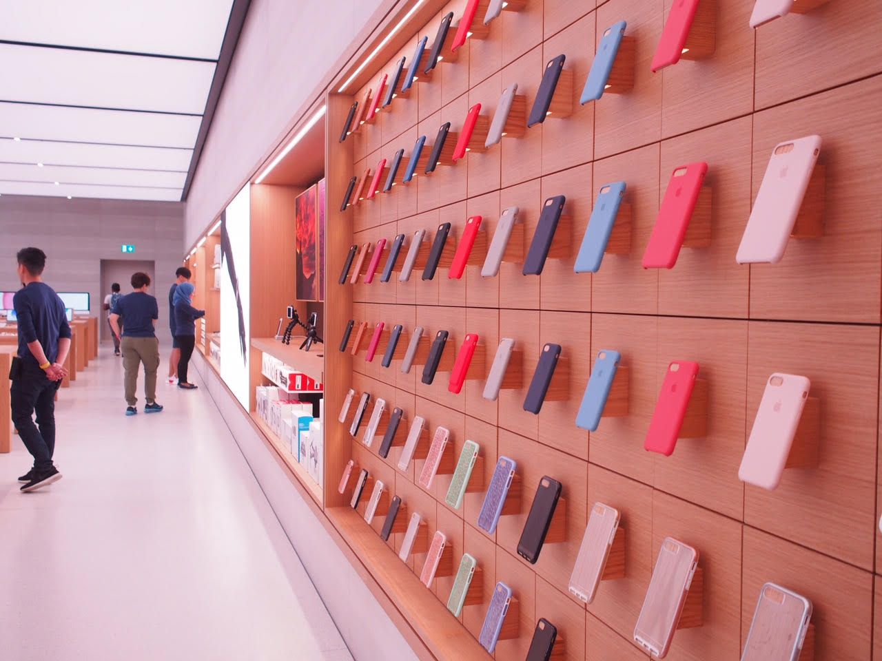 What You Need To Know About Singapore's First Apple Store | Tatler Asia