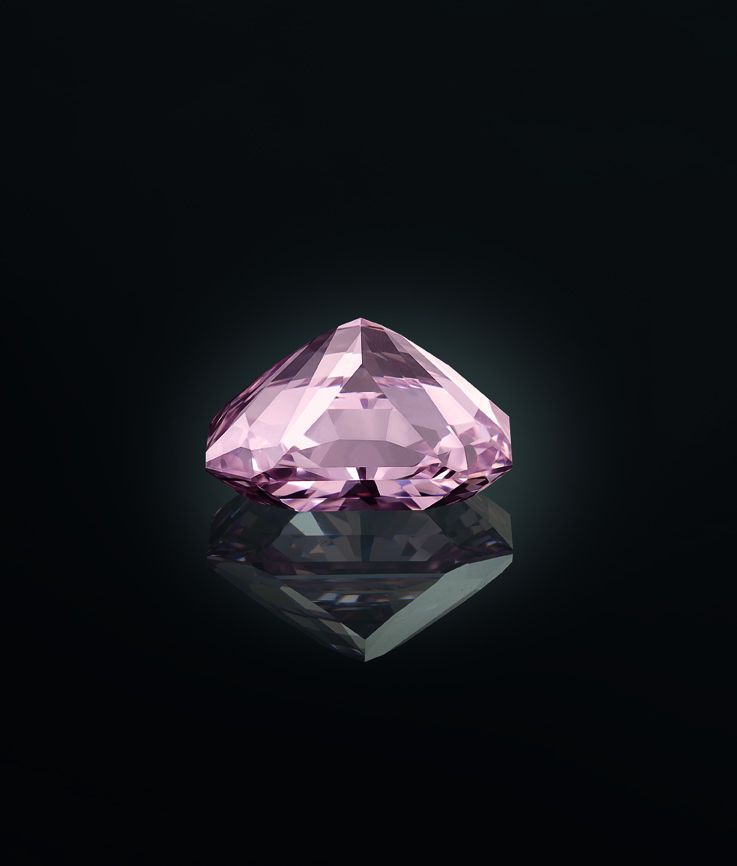 India, prior to 1526; reworked in 1880 and 1990. Light pink diamond. © The Al Thani Collection. Tous droits réservés. Photo Laziz Hamani