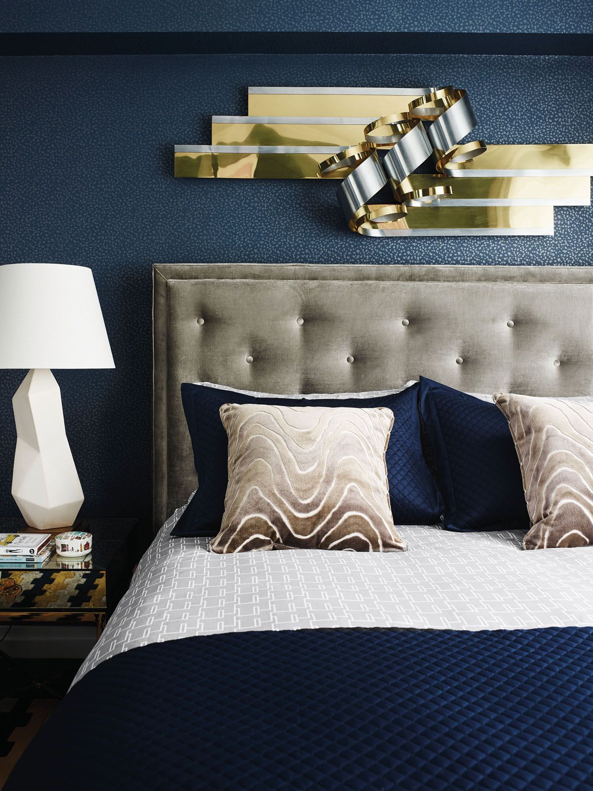 A sculptural artwork is the focal point of the children’s bedroom