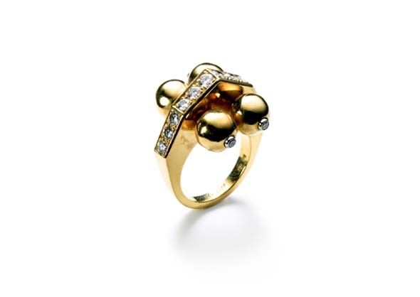 Cartier Collection ring, London, 1970, yellow gold, platinum, diamonds