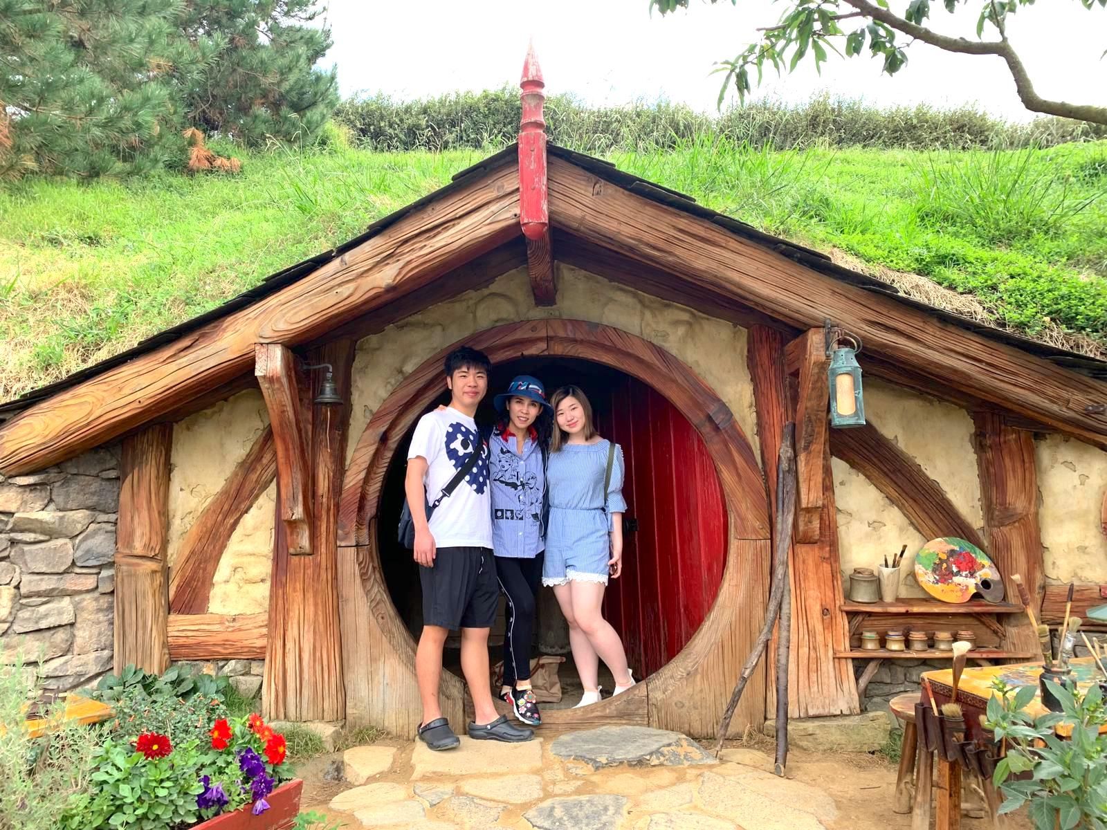 ... and the Hobbiton Movie Set