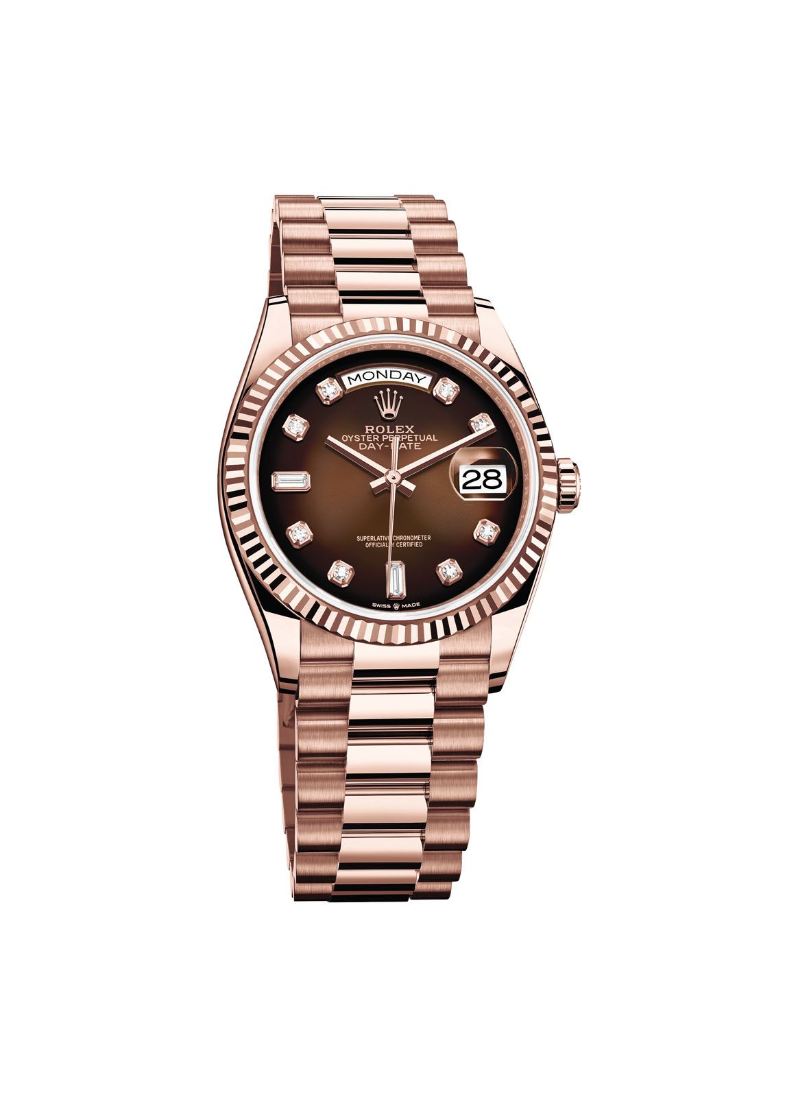 There is something about this pairing of a brown ombre dial with Rolex’s 18K Everose gold that is utterly chic and subtly feminine