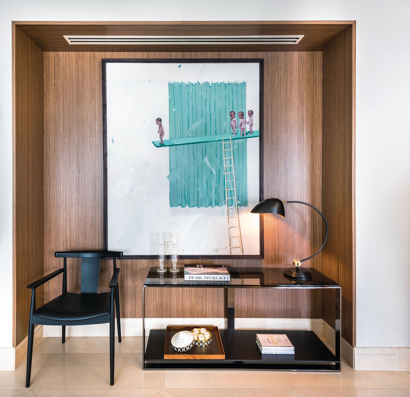 An alcove at the living area creates a quiet zone for reading