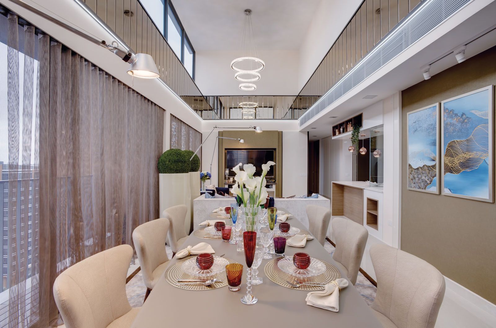 The colourful tableware set from Baccarat sets the mood for lively gatherings