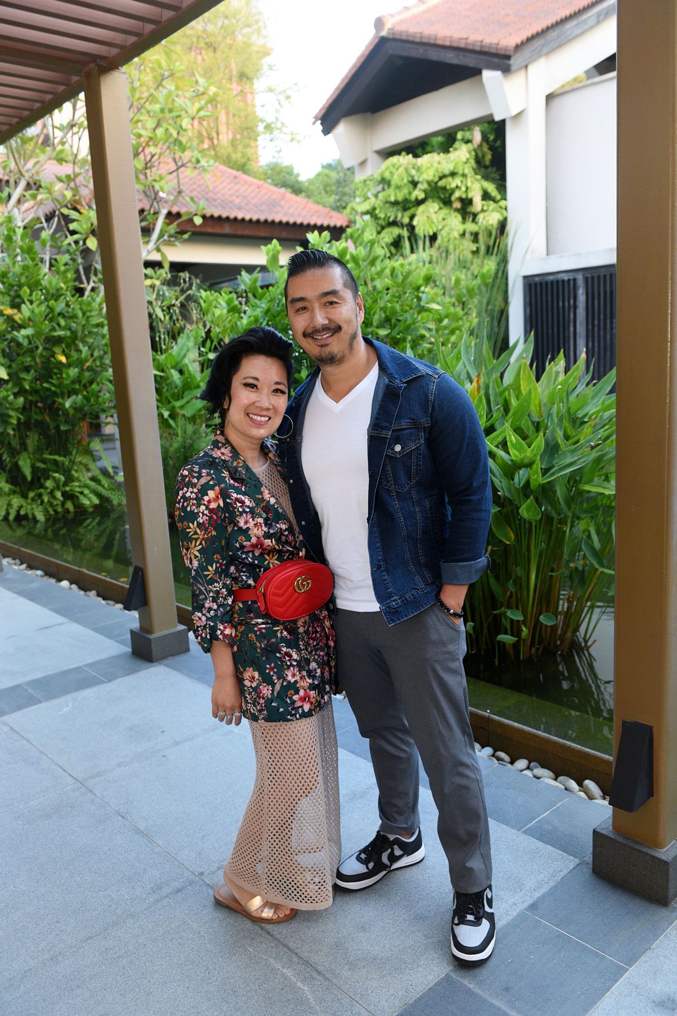 Sarah Nami Ahn, Dean Ho