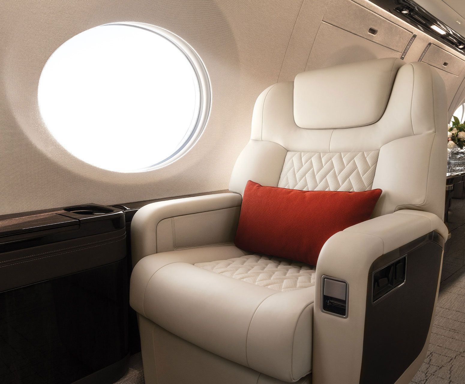 3 Of The Best Luxury Private Jets In Singapore—Which Will Fit Your