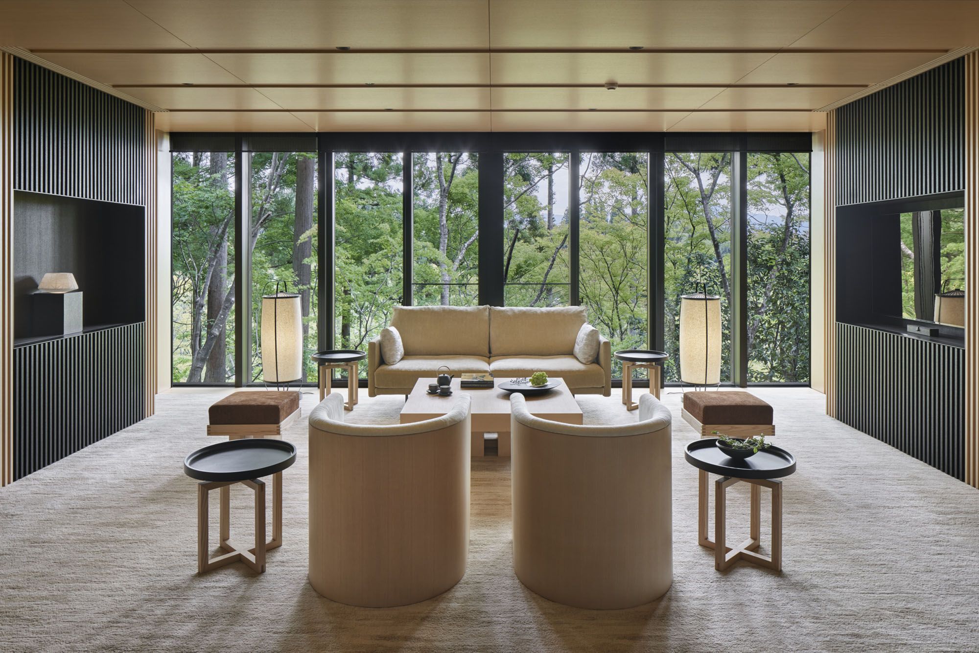 Washigamine Suite Living Room