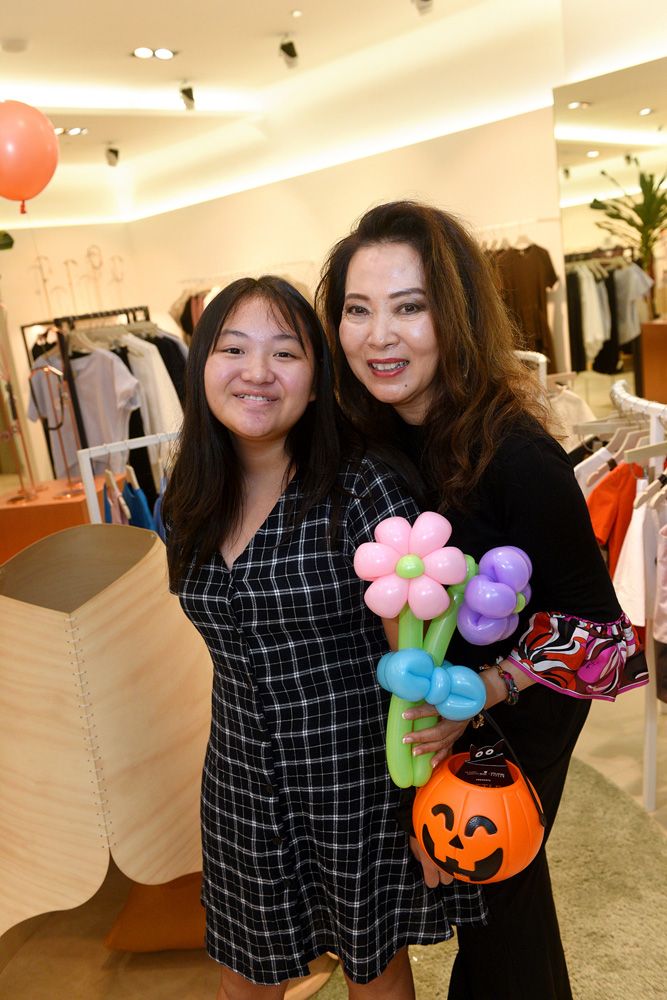 Claire Lee, Joyce Ang