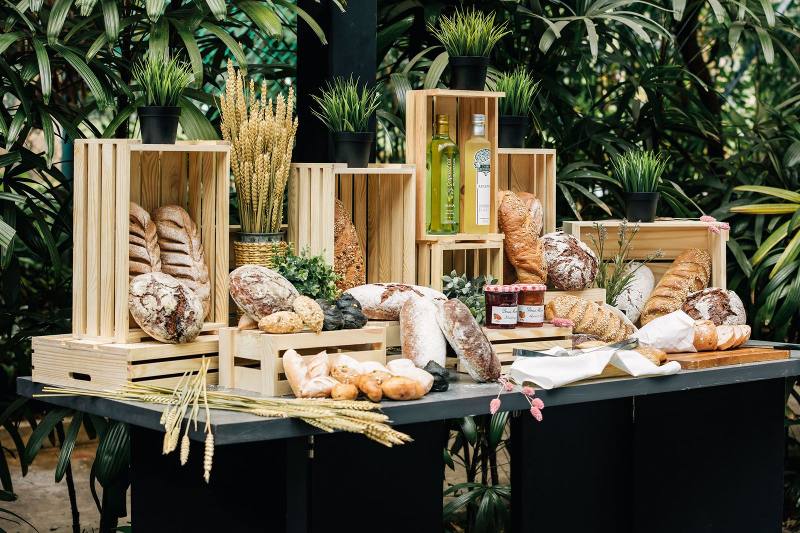 Hosting An Intimate Dinner Or LargeScale Event? Let Creative Eateries