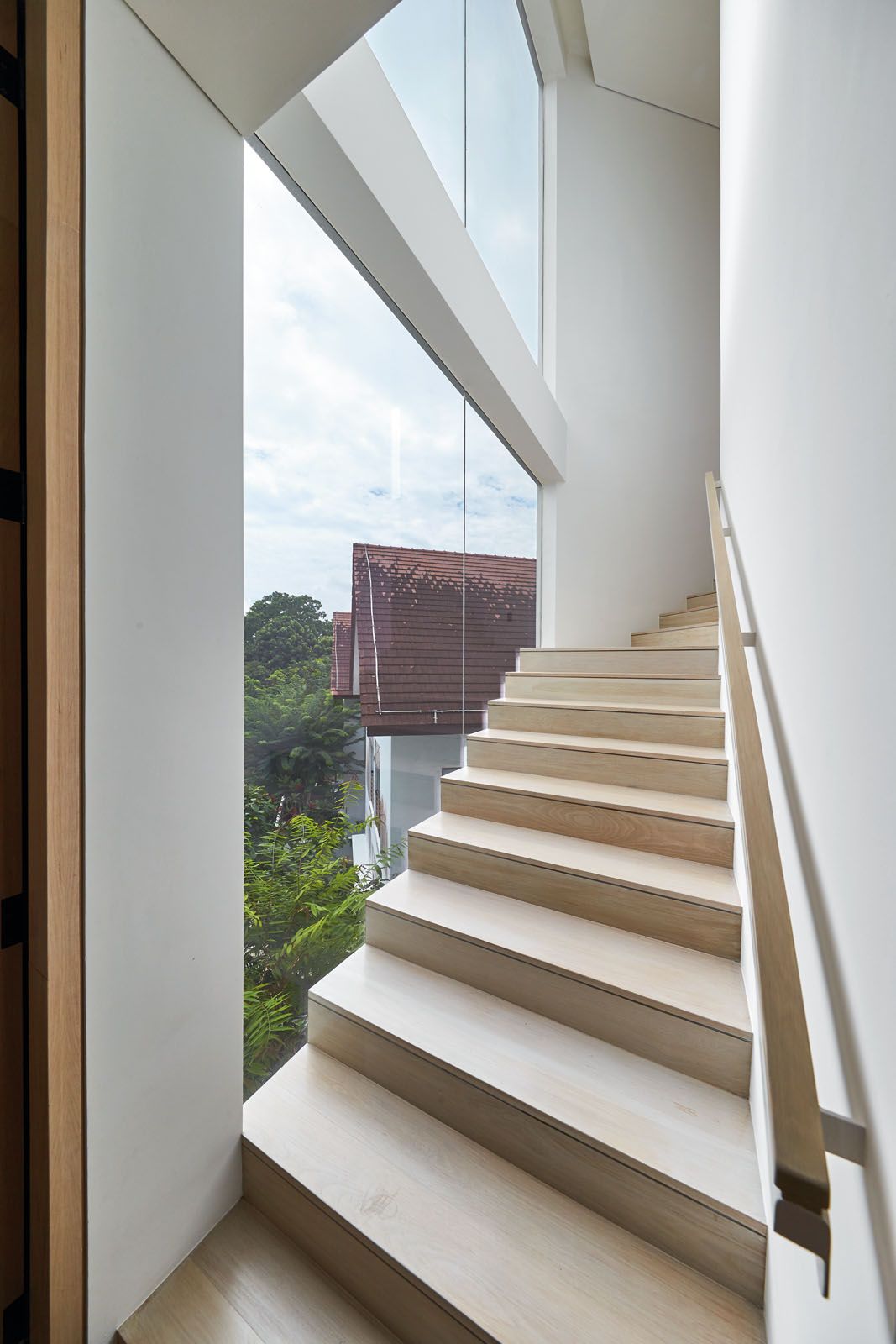The oak-clad stairway was positioned to bear the brunt of the midday sun while offering stunning views of the neighbourhood