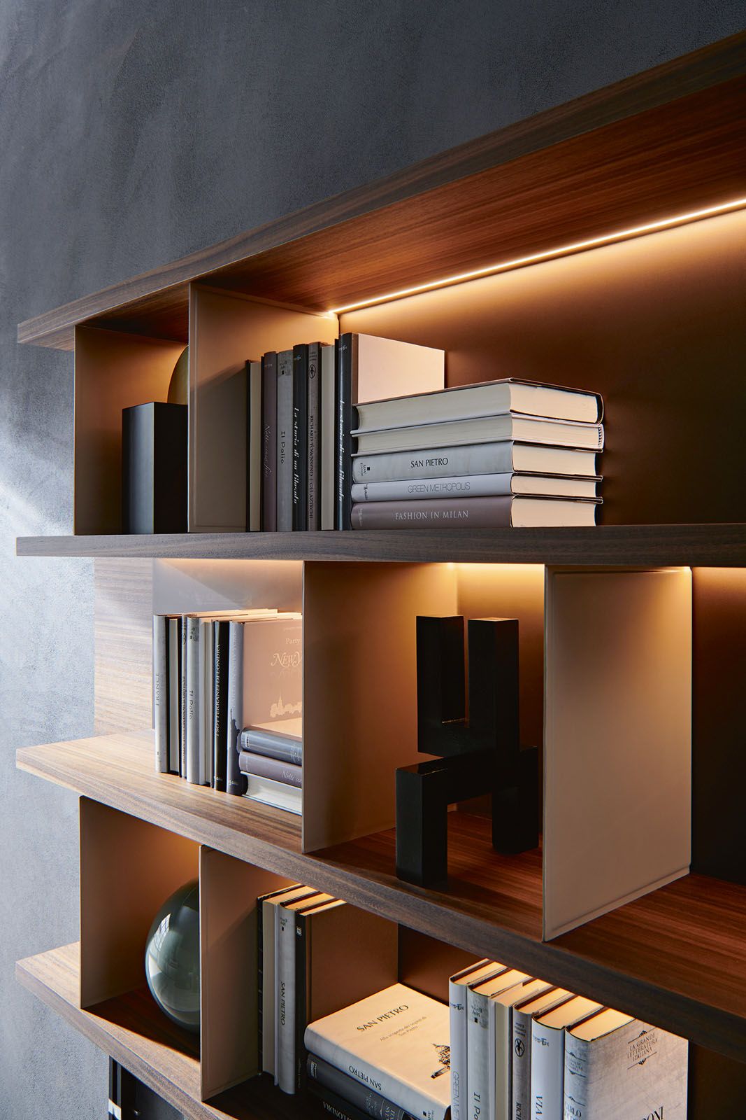 Molteni&C Grid system by Vincent Van Duysen, from P5